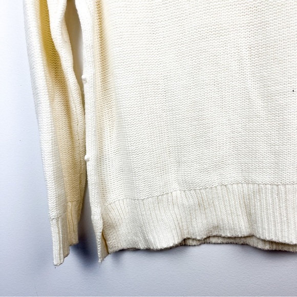 Old Navy White Knit Crewneck Sweater - Picture 8 of 10